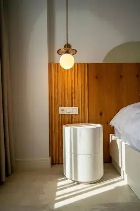 Suite, Havuz ve Bahçe Manzaralı