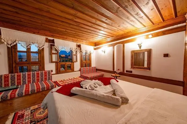 Standart Oda, Şehir Manzaralı