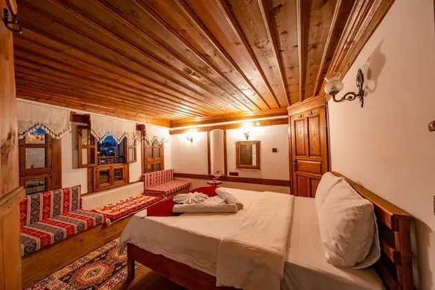 Standart Oda, Şehir Manzaralı