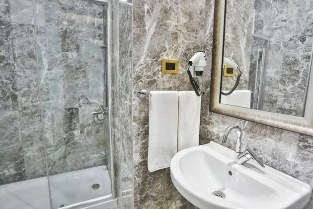 Standard İki Ayrı Yataklı Oda, 2 Tek Kişilik Yatak, Sigara İçilmez, Özel Banyo