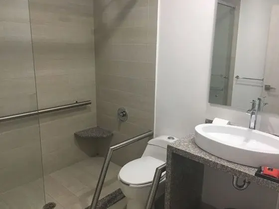 Tek Büyük Yataklı Oda, 2 Çift Kişilik Yatak