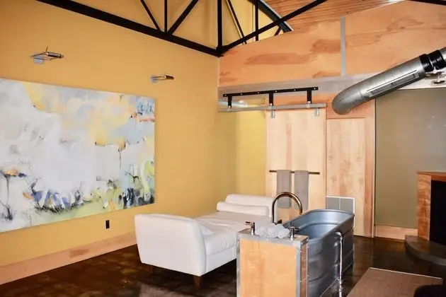 Loft 007 Ft. on HGTV