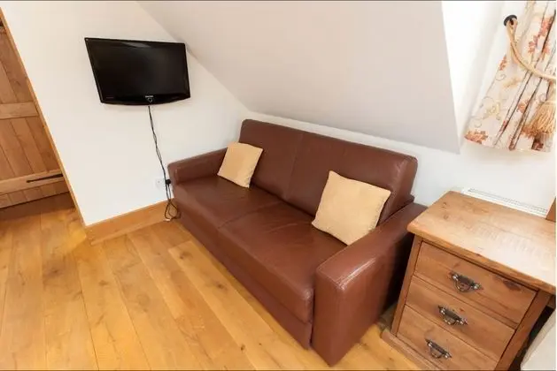 Superior Tek Büyük Yataklı Oda, Banyolu/Duşlu, Bahçe Manzaralı (First floor)