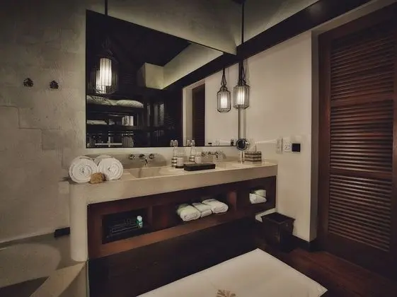 Romantic Villa, 1 Yatak Odası, Kişiye Özel Havuzlu (Riverside Pool Villa)