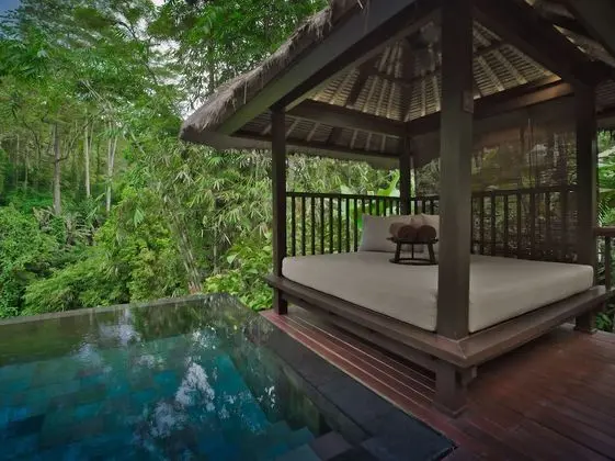 Romantic Villa, 1 Yatak Odası, Kişiye Özel Havuzlu (Riverside Pool Villa)