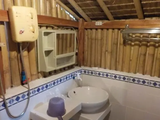 Private Kubo with Hot and Cold Shower