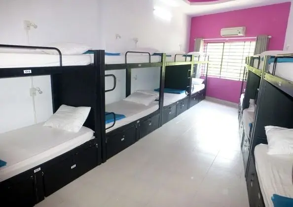 Deluxe Ortak Ranzalı Oda, Karma Ranzalı Oda
