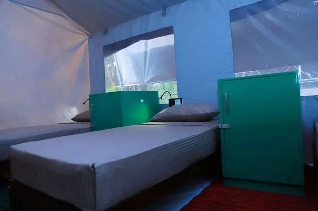 Standard Ortak Ranzalı Oda, Sadece kadınlar için (Tent)