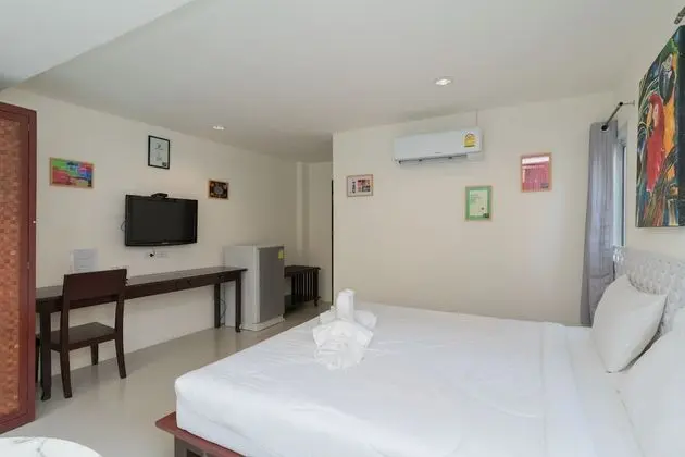 Deluxe king room with balcony