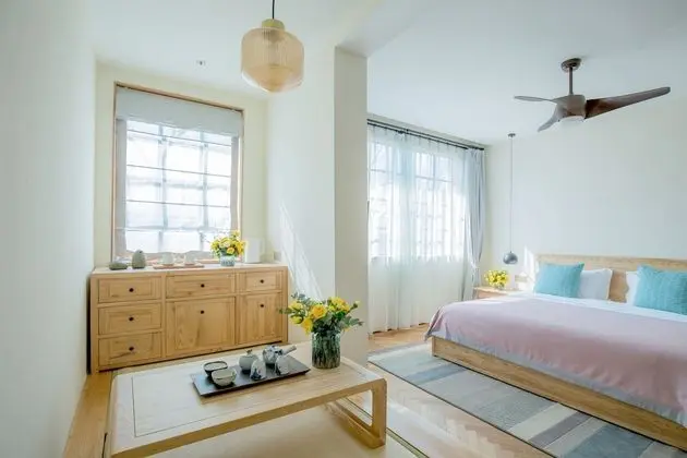 Deluxe Tek Büyük Yataklı Oda, Göl Manzaralı