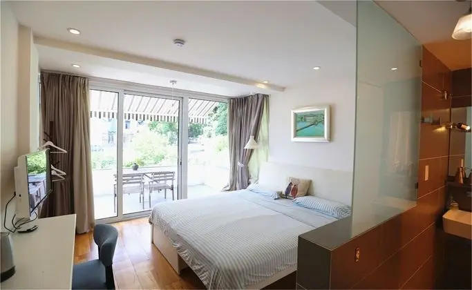 Deluxe Tek Büyük Yataklı Oda, Teras