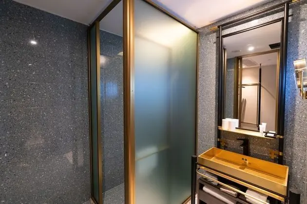 Design Tek Büyük Yataklı Oda