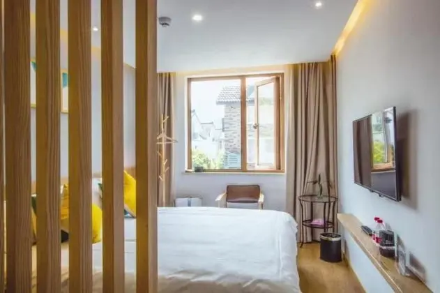 Comfort Tek Büyük Yataklı Oda