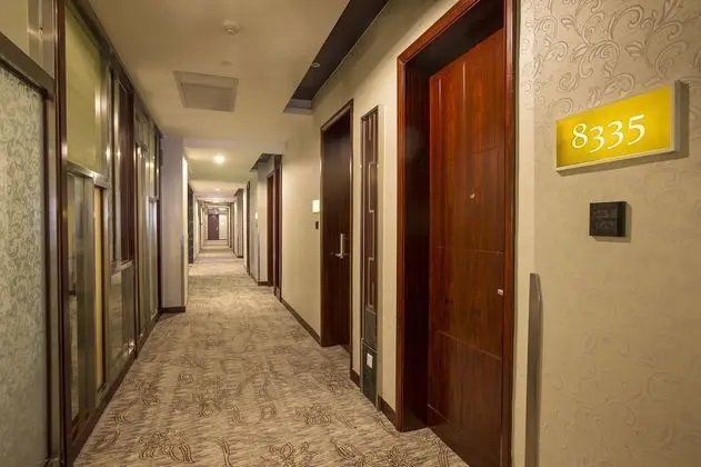 Business Oda, 1 En Büyük (King) Boy Yatak, Şehir Manzaralı