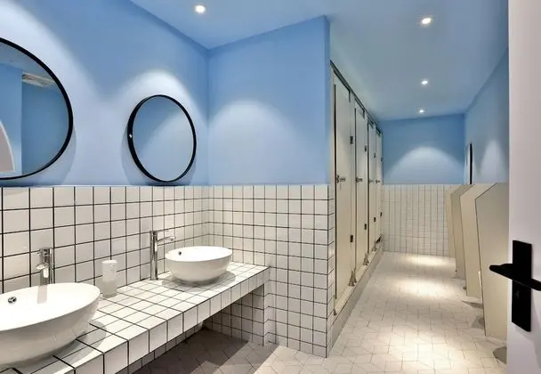 Ortak Ranzalı Oda, Sadece erkekler için, Ortak Banyo