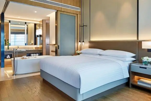 Oda, 1 En Büyük (King) Boy Yatak, Nehir Manzaralı