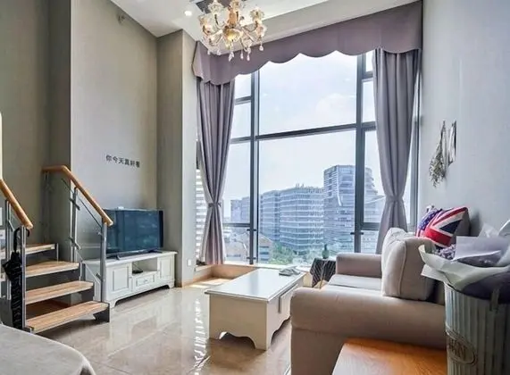 City Çatı Katı (Loft)
