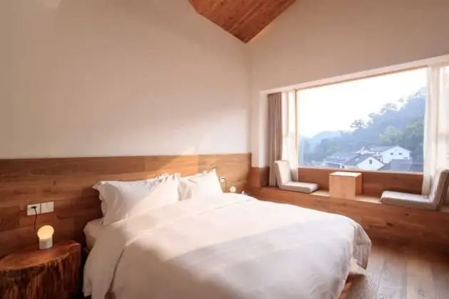 Süit, Dağ Manzaralı