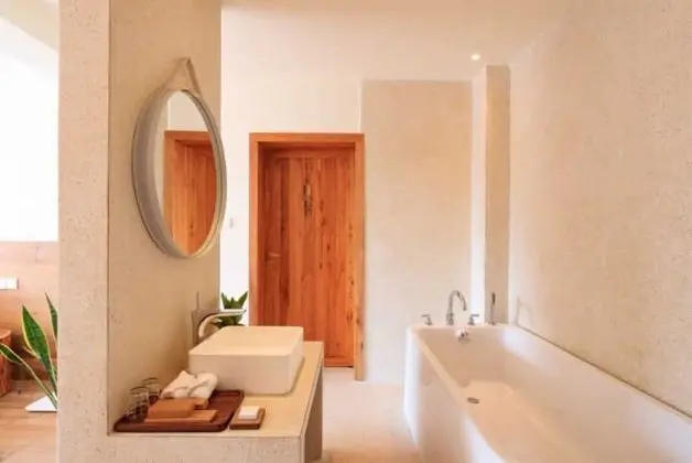 Tek Büyük Yataklı Oda, Küvet, Dağ Manzaralı