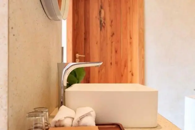 Tek Büyük Yataklı Oda, Küvet, Dağ Manzaralı