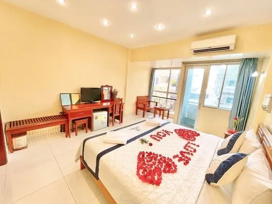Deluxe Oda, 1 En Büyük (King) Boy Yatak, Balkon