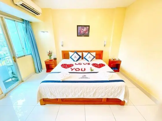 Deluxe Oda, 1 En Büyük (King) Boy Yatak, Balkon
