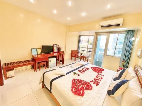 Deluxe Oda, 1 En Büyük (King) Boy Yatak, Balkon
