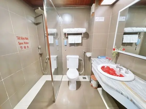 Deluxe Oda, 1 En Büyük (King) Boy Yatak, Balkon