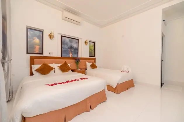 Deluxe Üç Kişilik Oda, Havuz Manzaralı