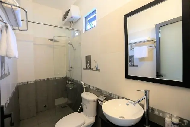 Deluxe Üç Kişilik Oda, Havuz Manzaralı