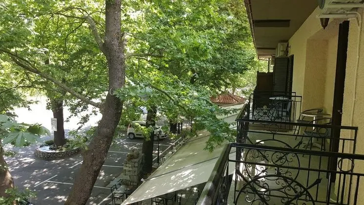 Üç Kişilik Oda