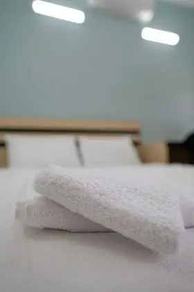 Çatı Katı Standart Oda, Havuz veya Bahçe Manzaralı, Balkonlu