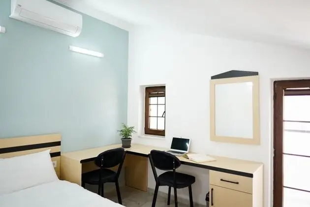 Çatı Katı Standart Oda, Havuz veya Bahçe Manzaralı, Balkonlu