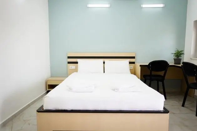 Çatı Katı Standart Oda, Havuz veya Bahçe Manzaralı, Balkonlu