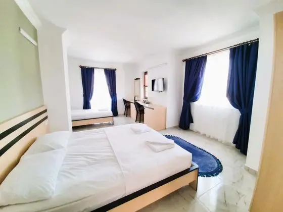 Comfort Oda, Bahçe Manzaralı, Balkonlu