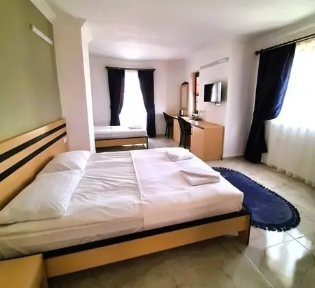 Comfort Oda, Bahçe Manzaralı, Balkonlu