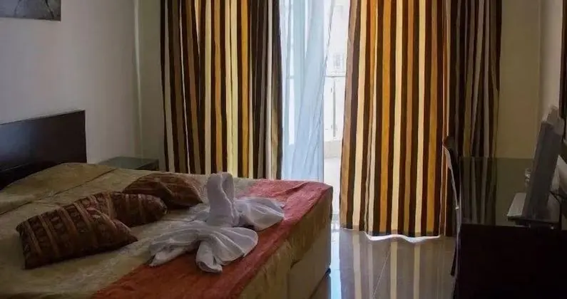 Standard Tek Büyük Yataklı Oda, Deniz Manzaralı, Denize Bakan