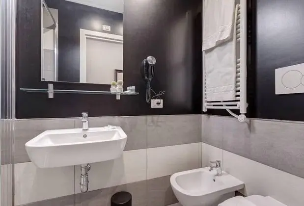 Classic Tek Büyük Yataklı Oda