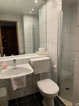 Basic Tek Büyük Yataklı Oda, 1 Büyük (Queen) Boy Yatak