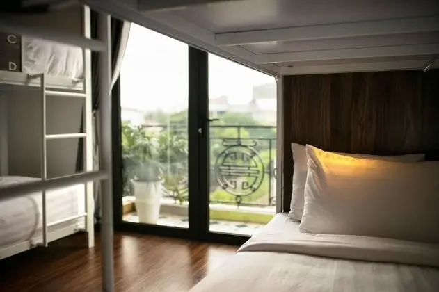 Ortak Ranzalı Oda, Sadece kadınlar için, Şehir Manzaralı (Bed in 6-bed)