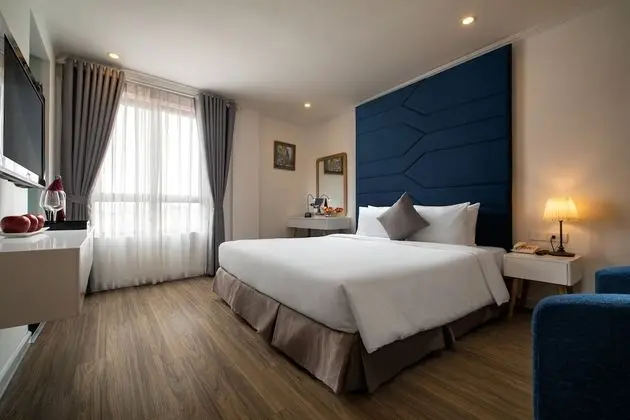 Deluxe Tek Büyük Yataklı Oda, Şehir Manzaralı