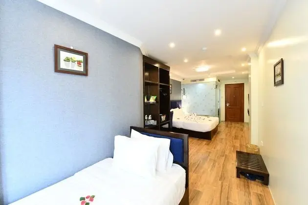 Üç Kişilik Oda, Şehir Manzaralı