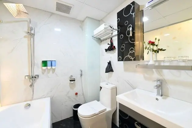 Üç Kişilik Oda, Şehir Manzaralı