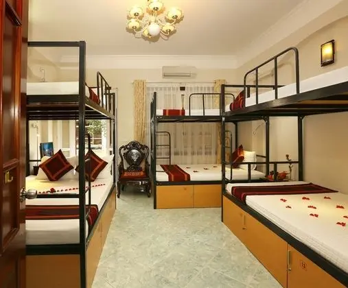 Ortak Ranzalı Oda, Karma Ranzalı Oda (6 Bed)