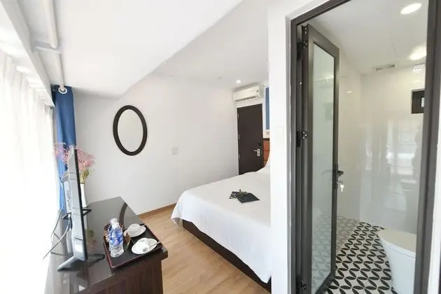Deluxe Tek Büyük Yataklı Oda, Balkon, Şehir Manzaralı