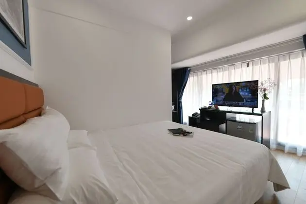 Deluxe Tek Büyük Yataklı Oda, Balkon, Şehir Manzaralı