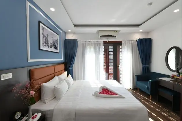 Honeymoon Tek Büyük veya İki Ayrı Yataklı Oda, Balkon, Şehir Manzaralı