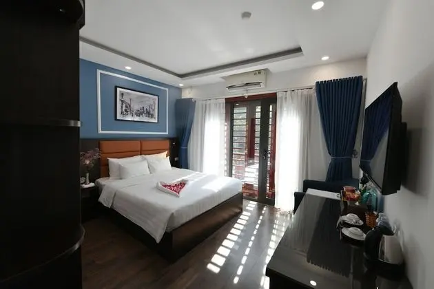 Honeymoon Tek Büyük veya İki Ayrı Yataklı Oda, Balkon, Şehir Manzaralı