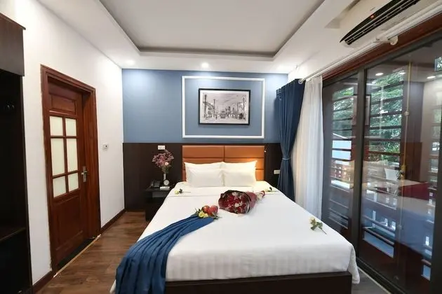 Honeymoon Tek Büyük veya İki Ayrı Yataklı Oda, Balkon, Şehir Manzaralı