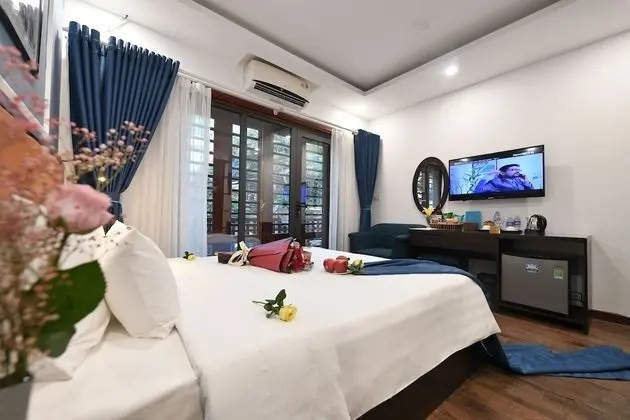 Honeymoon Tek Büyük veya İki Ayrı Yataklı Oda, Balkon, Şehir Manzaralı
